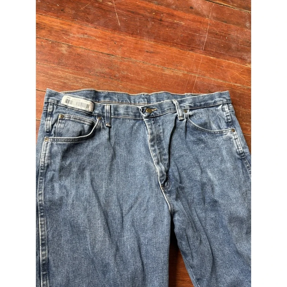 Wrangler Rugged Wear‎ Men's Blue Denim Jeans Size 40x34 Straight Leg